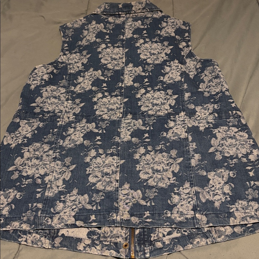 Hannah Petite XL Denim Vest - Picture 8 of 10